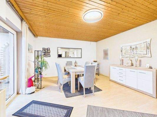 Attraktives Mehrfamilienhaus in VK-Röchlinghöhe