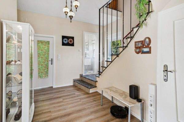 Diele mit Treppenaufgang