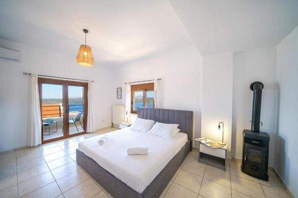 Kreta, Megala Chorafia: Villa mit Meerblick und separatem Apartment zu verkaufen