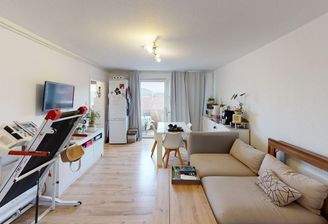 Das helle und große Wohnzimmer zum wohlfühlen!