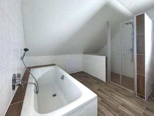 Vollbad im Obergeschoss