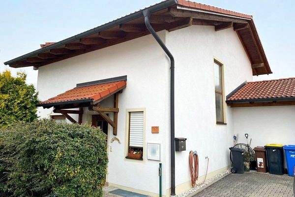 Außenansicht von der Straße