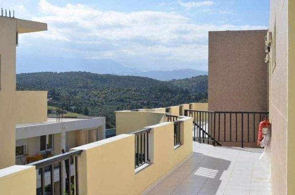 Kreta, Aspro: Apartmenthotel mit Pool und Meerblick zu verkaufen