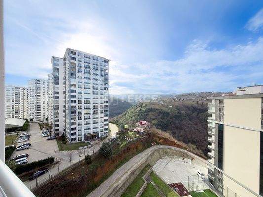 Ready-to-Move Apartment in a Prime Location in Trabzon Yomra