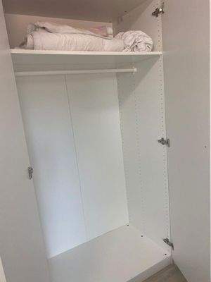 Kleiderschrank