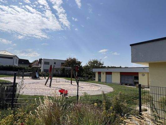 moderne KiTa nebenan