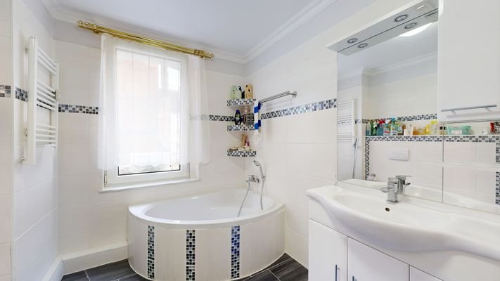 Badezimmer 2. OG