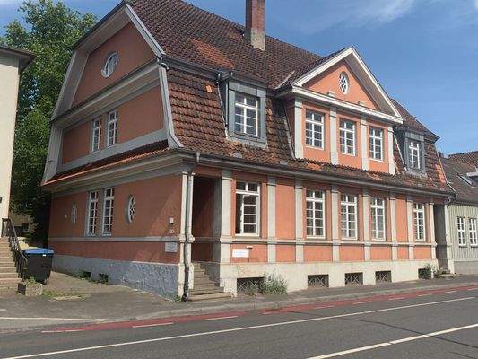 Hauseingang straßenseitig