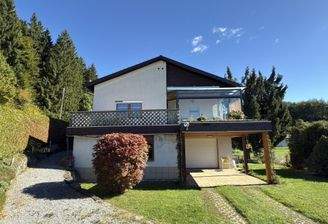 Idyllisch gelegenes Wohnhaus