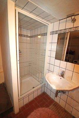 Dusche im UG