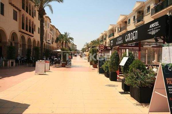 Stylish Detached Bungalow Style Golf Villas in Los Alcázares