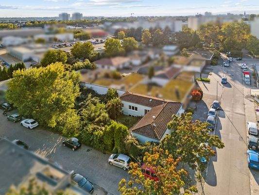 Blick ins Grundstück