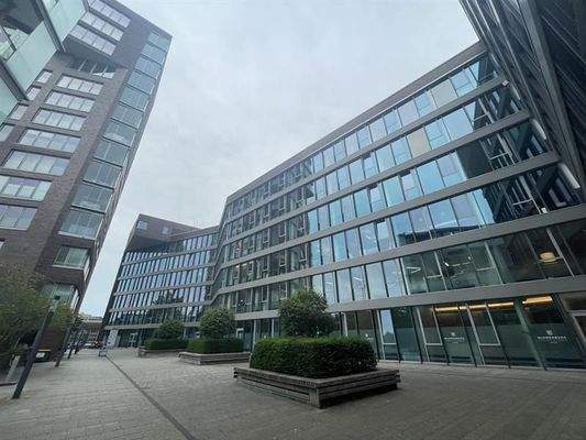 d567d580-71d0-4553-b7c7-c04565b3727b