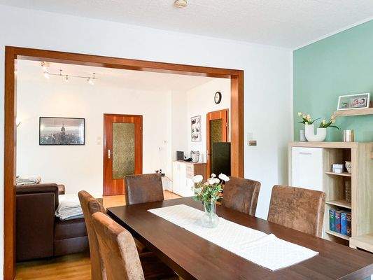 Wohn-/Esszimmer