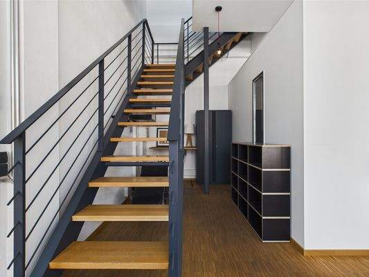 Treppe - Großraumbüro 1