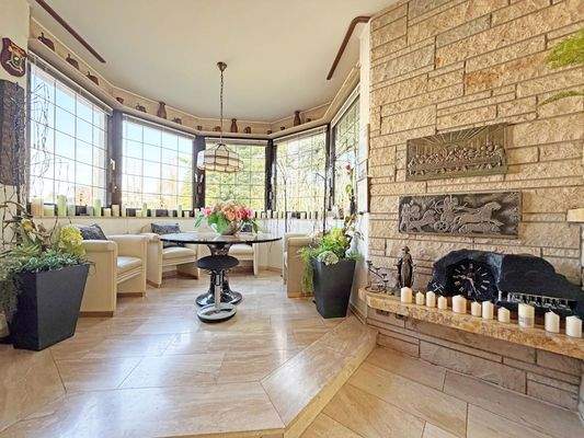 Qualität bringt ein besonderes Wohlfühlerlebnis - Sitzecke und Kamin