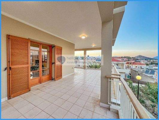 67e6a142f5f8410c96ab493a623fc373-original