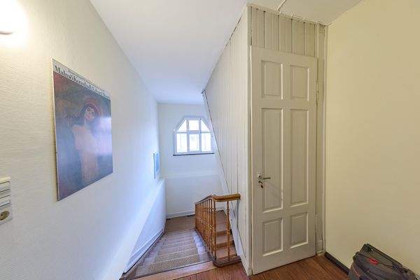 Treppenhaus Aufgang zur Bühne