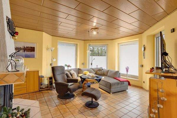 helles Wohnzimmer...