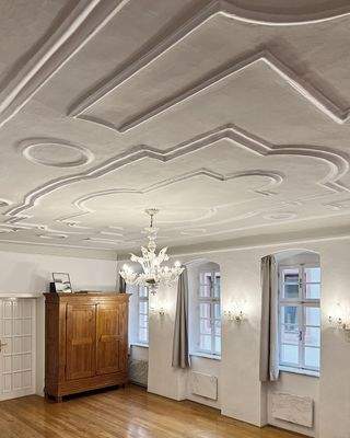 historischer Deckenstuck aus dem ca. 17 Jahrhundert ?