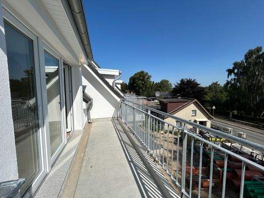 Balkon mit viel Sonne