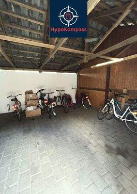 Fahrradschuppen Innenansicht