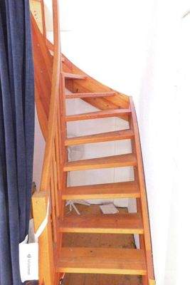 Treppe in Spitzboden.jpg