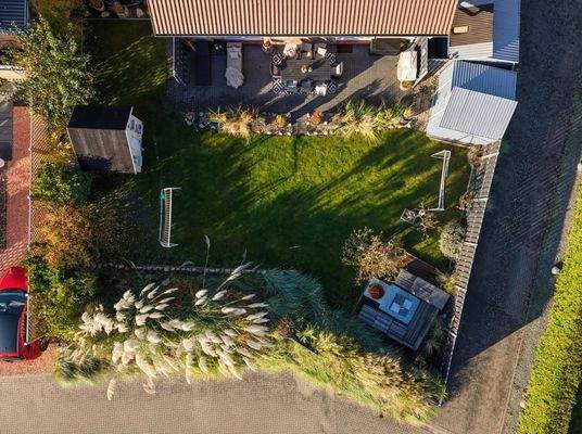 Drohenansicht Garten