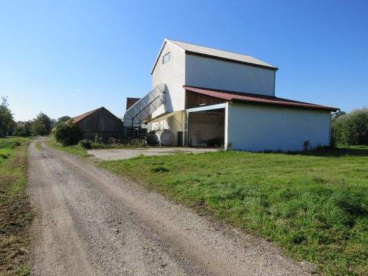 129 Getreidetrocknungsanlage und Lagergebäude (Ben