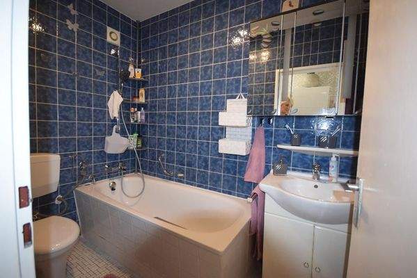 Wannenbad (iinenliegend)