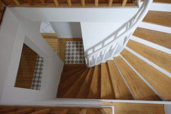 Treppe innerhalb der Wohnung.JPG