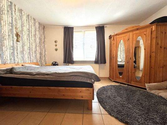 EG rechts - Zimmer 2