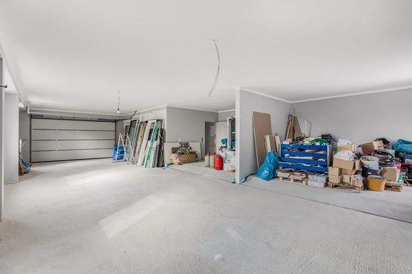 Halle (Einheit II) (Halle EG)