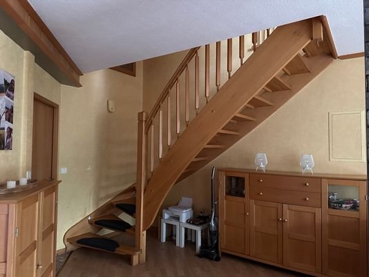 Treppenaufgang (Anbau)    Haus II