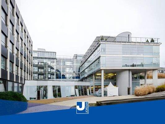 Titelbild_Hinten außen_3