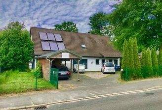 Haus von der Strasse.jpeg