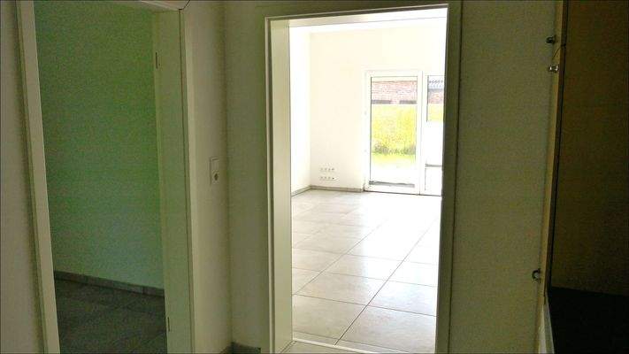 Flur li. Schlafzimmer 