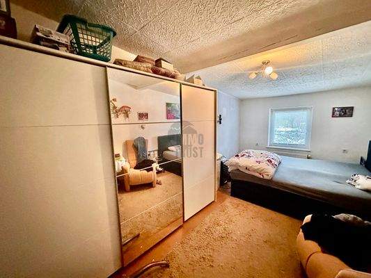 Schlafzimmer DG zum Hof