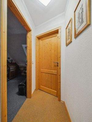 2. Flur (4-Raum-Maisonettewohnung, Haus Nr. 9)