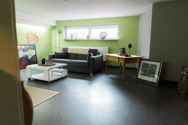 ausgebautes Zimmer im Keller