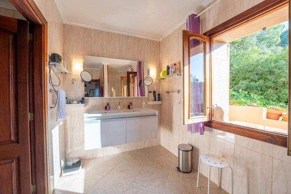 Finca in der Nähe von Bunyola zu verkaufen mit schöner freier Aussicht