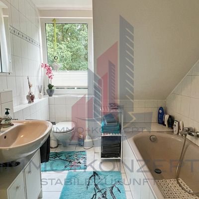 Das Tadeslichtbad mit Badewanne