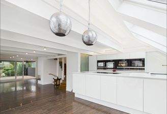 Dachfenster für optimales Licht beim kochen!