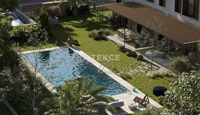Elegant Villas in a Complex Near Beaches in İzmir Çeşme