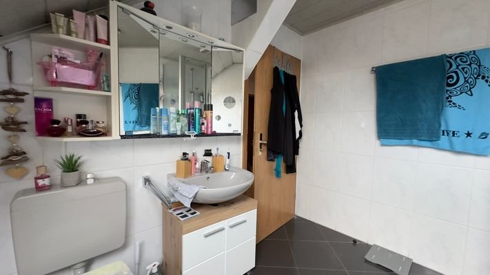 Badezimmer DG