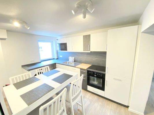 gemeinschaftliche Küche inkl. EBK