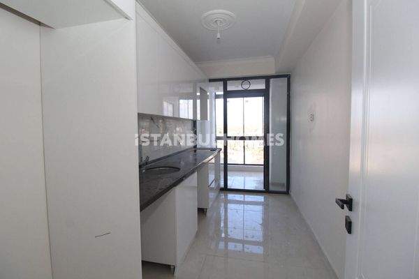New Build Apartment Near Amenities in Eyupsultan Istanbul