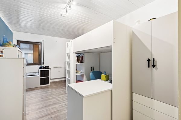 Schlafzimmer III