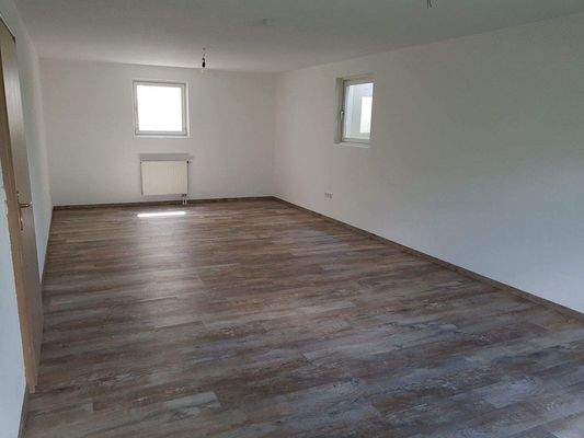 Keller Wohnraum Büro.jpg