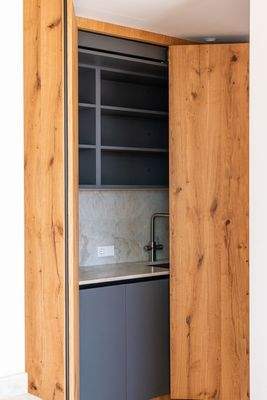 Moderne Villa mit Blick auf den Golfplatz zu verkaufen in Pollensa, Mallorca